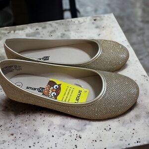 Smartfit Gold Flats Shoes NEW Kids Girls Youth Sz 1